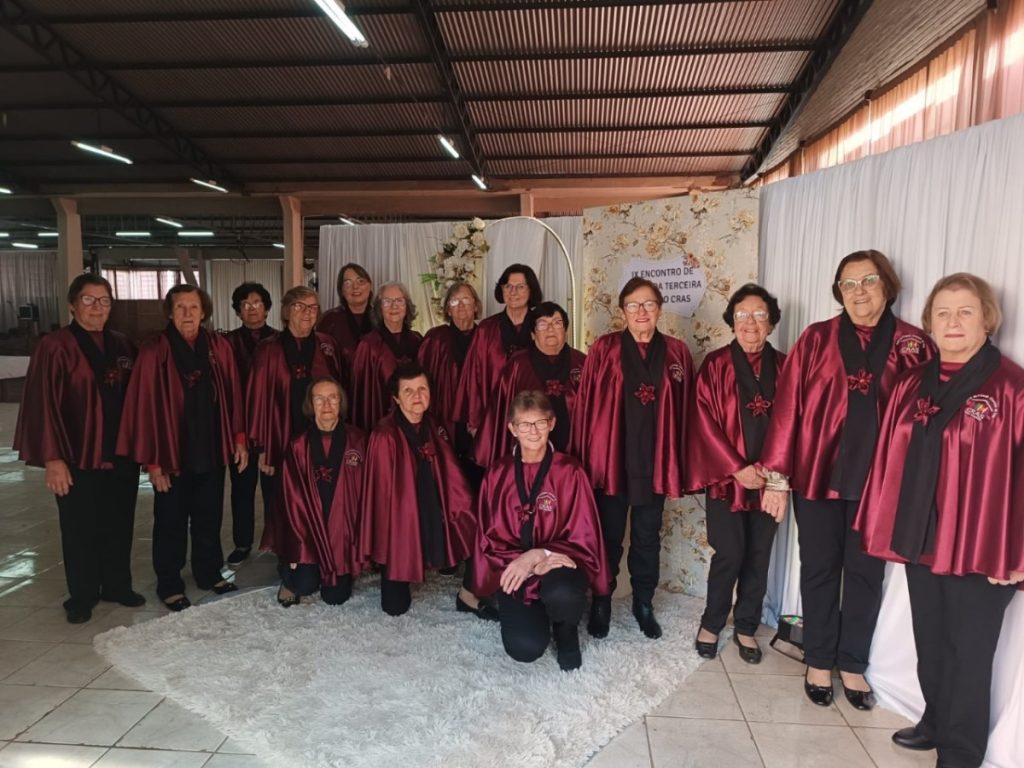 Foto Coral Terceira Idade